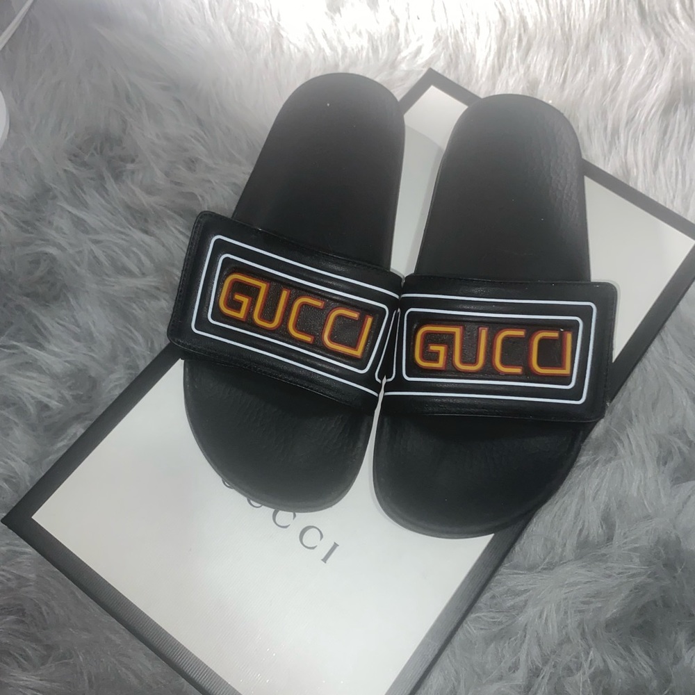 Gucci slides Size 39